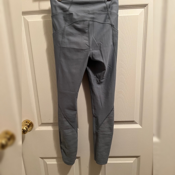 Under Armour Leggings - Picture 2 of 5